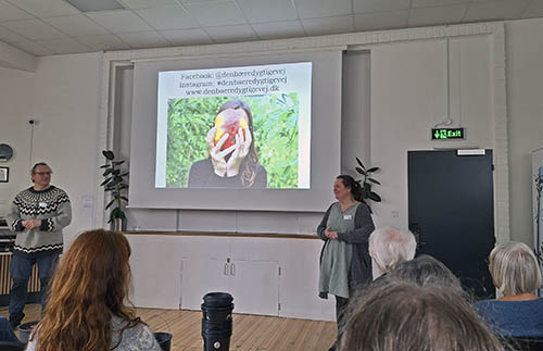 Lotte og Per fort�ller om s�-jord